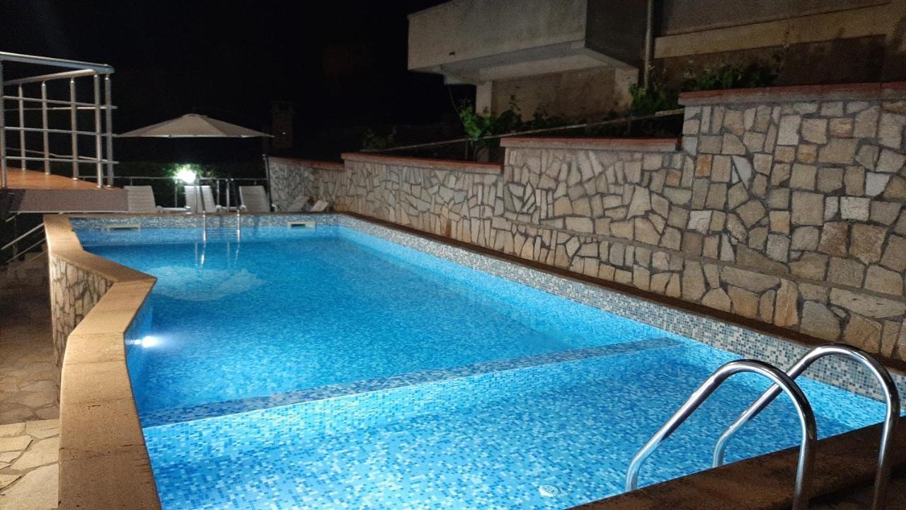 Family Hotel Favourite Obzor Exteriér fotografie